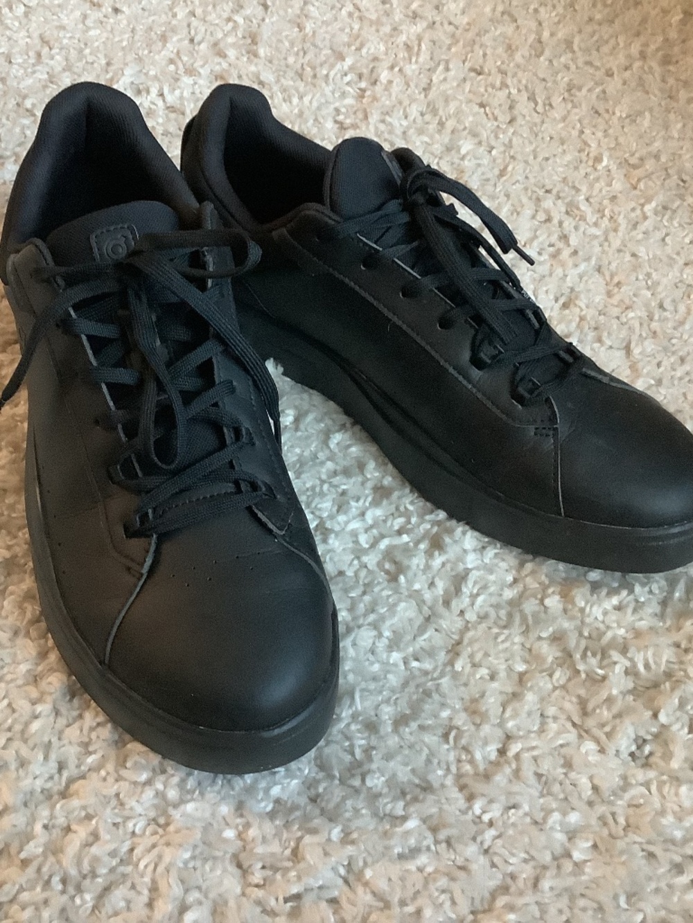 Men’s Black On Cloud The Roger Advantage Tennis Shoe